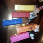 11 kappaletta keräily PEZ karkkiannostelioita. Disney. - pikkukuva 4
