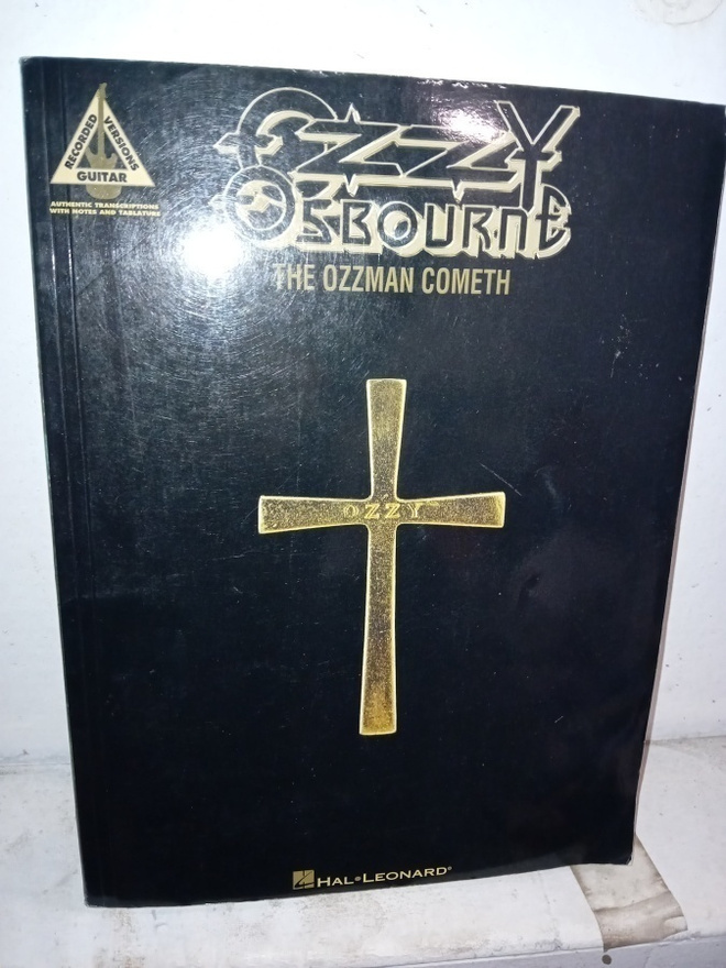 Nuottikirja Ozzy Osbourne : The Ozzman Cometh ( SIS POSTIKUL