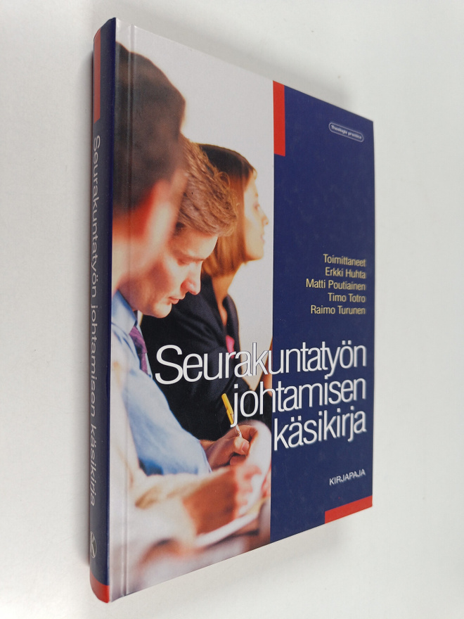 Seurakuntatyön johtamisen käsikirja