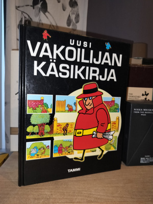 Uusi vakoilijan käsikirja - Tammi 2001