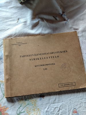 taisteluvälinesotavarastuksen nimikeluettelo kiväärikomppani