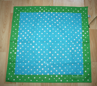 Huivi liina taskuliina Richard James polka dot pallo UUSI