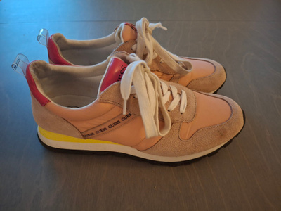 Guess vapaa-ajan lenkkarit 38