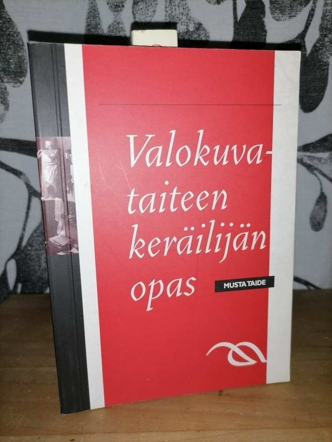 Valokuvataiteen keräilijän opas - Musta taide - 1.p.