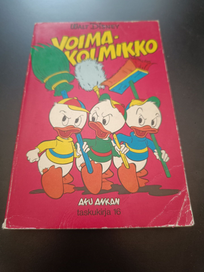 Aku Ankan taskukirja 16 ensimmäinen painos