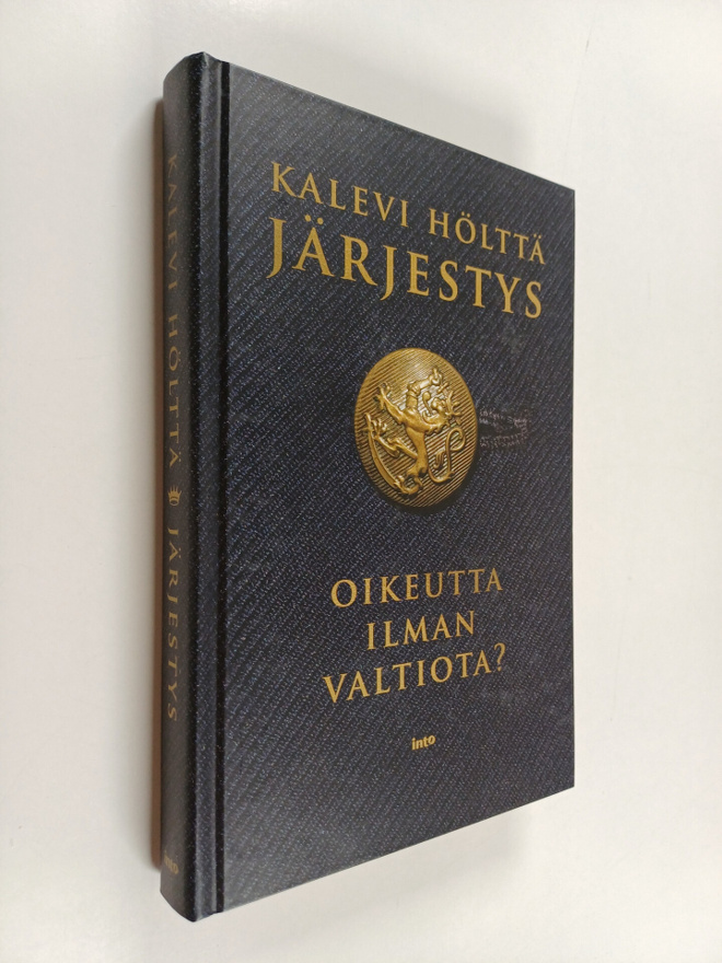 Kalevi Hölttä : Järjestys