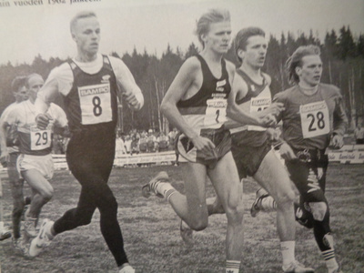 Eeva lehti Nro 5/2002 (8.11)