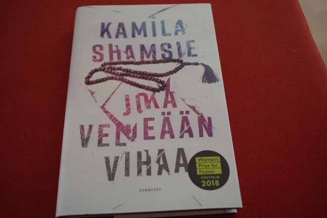 Kamila Shamsie: Joka veljeään vihaa (2018)