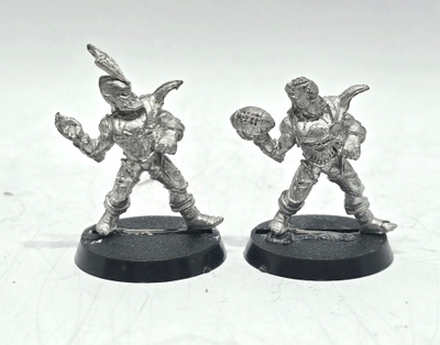 Bloodbowl - 2kpl Dark Elf Team Thrower [G236]