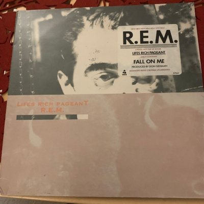 R.E.M. : Lifes Rich Pageant. * EUR 1986