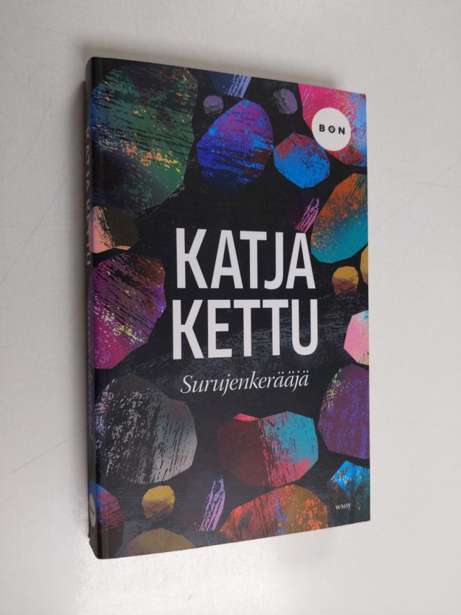 Katja Kettu : Surujenkerääjä