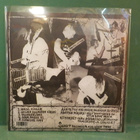 RYTMIHÄIRIÖ - IHMISIÄ KUOLEE! M-/M- FIN 2011 REISSUE 7" EP - pikkukuva 2