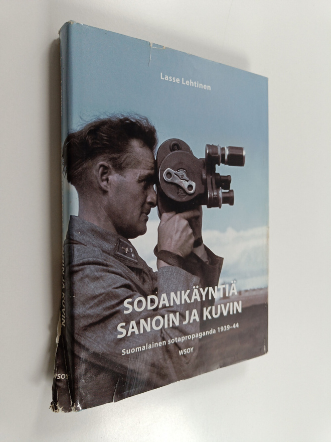 Lasse Lehtinen : Sodankäyntiä sanoin ja kuvin : suomalain...