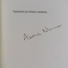 Anniina Nurmi : Rakastan ja vihaan vaatteita (signeerattu) - pikkukuva 3