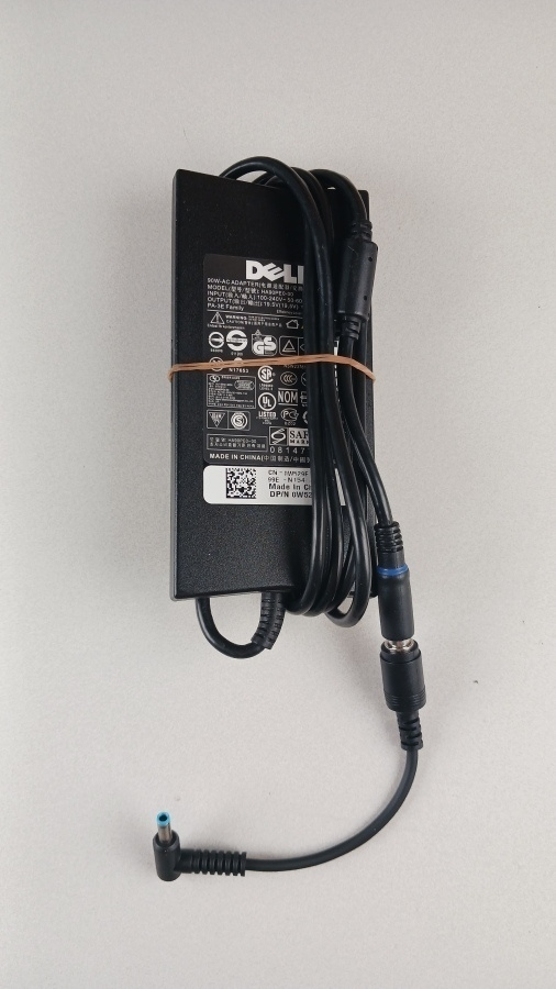 Dell laturi 65w liitin 4,5x3.0mm