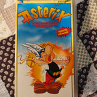 Asterix Pieni Suuri Mies Galliasta (VHS) - pikkukuva 1