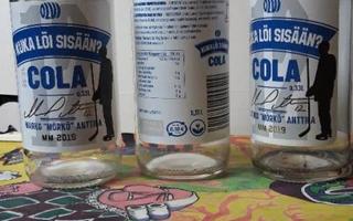 Löikö Mörkö sisään, 3 kpl olvin tyhjää cokispulloa