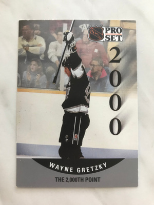 1990-91 Proset Wayne Gretzky 2000 Points #703