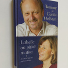 Tommy Hellsten ym. : Lähelle on pitkä matka - pikkukuva 1