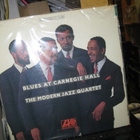 MODERN JAZZ QUARTET - BLUES.. LP US-66 EX-/EX+ - pikkukuva 2