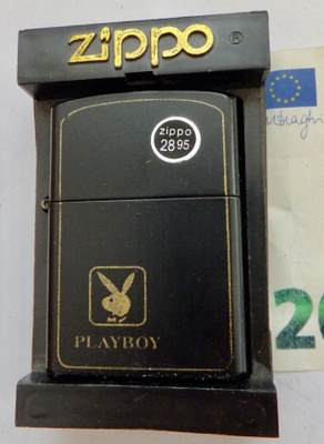 VANHA Sytytin Zippo Playboy XV D Made in USA