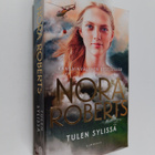 Nora Roberts : Tulen sylissä - pikkukuva 1