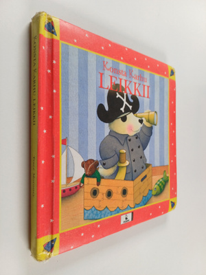 Tracey Moroney : Konsta Karhu leikkii