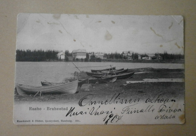 Raahe, pyyntiveneitä rannassa, vastapäätä asutusta, p. 1903