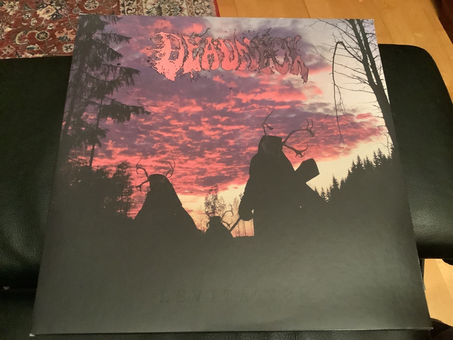 DEADNECK - Levitation