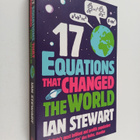 Ian Stewart : 17 equations that changed the world - pikkukuva 1