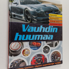 Vauhdin huumaa - Kannesta kanteen täynnä superhienoja aut... - pikkukuva 1