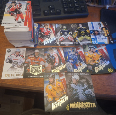 2012-13 Cardset Iso pino
