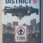 Neill Blomkamp: DISTRICT 9 (2009) Sharlto Copley (UUSI) - pikkukuva 1