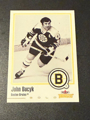 2002-03 Fleer Throwbacks Gold #18 John Bucyk