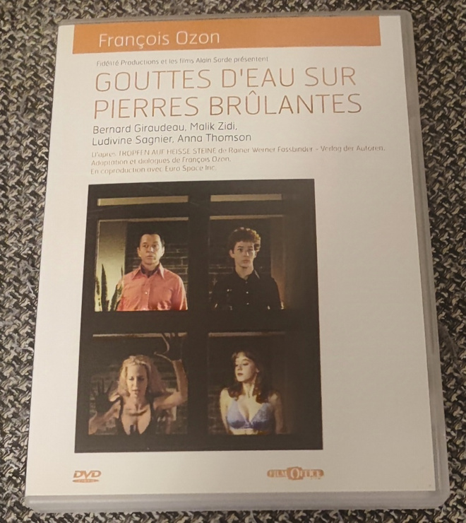 Gouttes d'eau sur pierres brulantes François Ozon