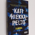 Kati Hiekkapelto : Tumma - pikkukuva 1