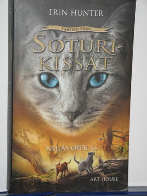 Erin Hunter : SOTURIKISSAT NELJÄS OPPILAS