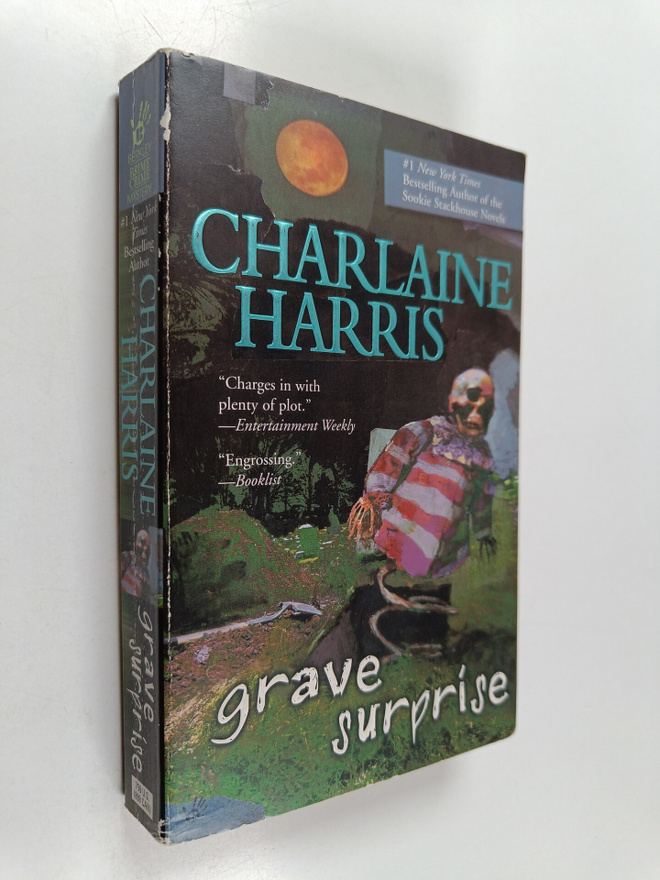 Charlaine Harris : Grave Surprise