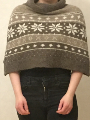 Uusi ruskea/beige/valkoinen kuviollinen poncho