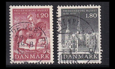 Tanska 660-1 o Frederiksborgin museo 100v (1978)
