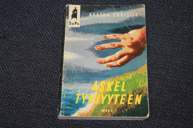 Agatha Christie - Askel tyhjyyteen 2.p. 1956