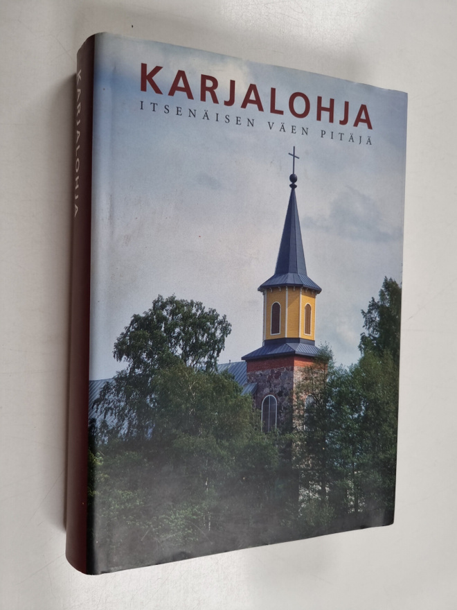 Veikko (toim.) Kallio : Karjalohja : itsenäisen väen pitäjä