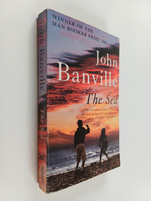 John Banville : The sea