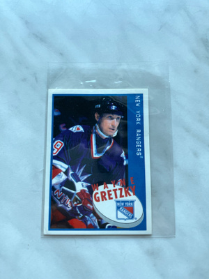 1997-98 Panini Album Sticker Wayne Gretzky #82
