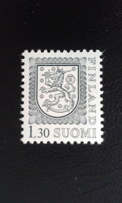 vaakunamalli 75 oliivinvihreä 1,3mk**