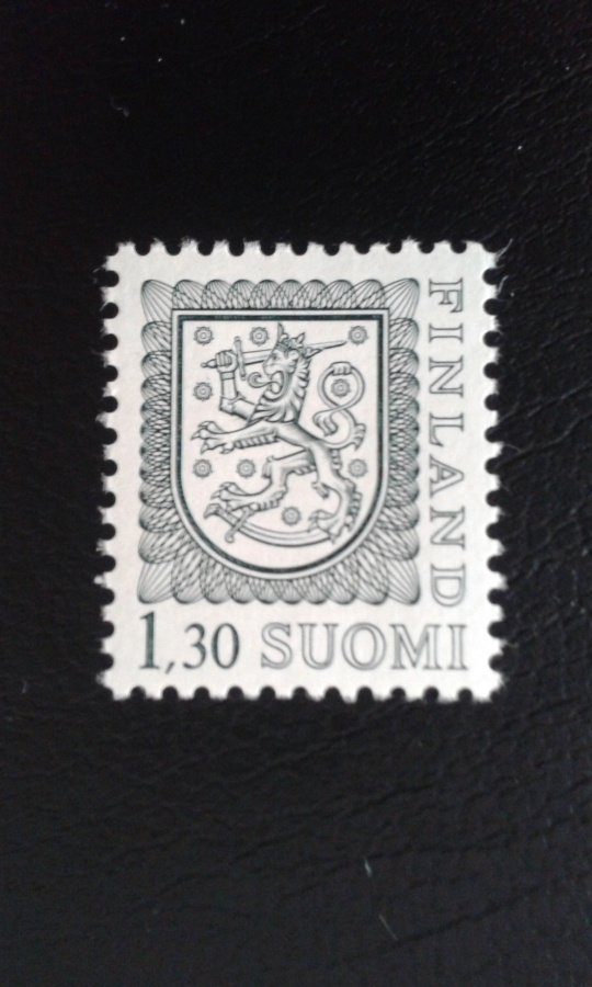 vaakunamalli 75 oliivinvihreä 1,3mk**