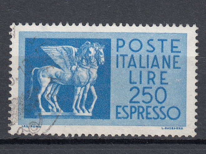 Italia 1974 Mi 1460 Etruscan Winged Horses