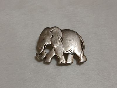 Vintage Onni Norsu solki Elephant rintakoru rintaneula