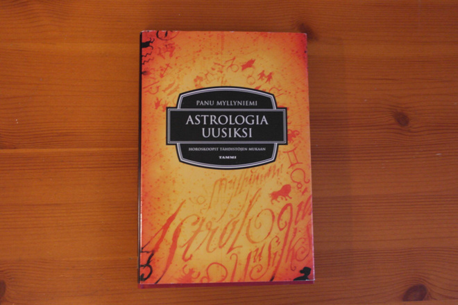 Panu Myllyniemi:Astrologia uusiksi.Sid.