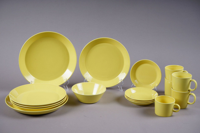 1025. 16kpl Iittala / Arabia 'Teema' astioita, Kaj Franck.